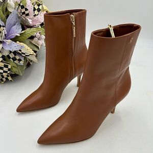 Women’s LAROUDE leather ankle boots size 37.5 made in Brazil